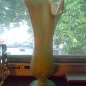 FENTON LILIES OF THE VALLEY OPALESENT VASE/NEW PICS